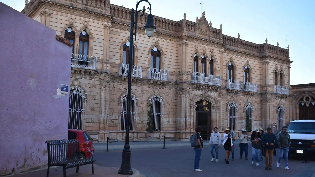 historiador 3  nota de javier